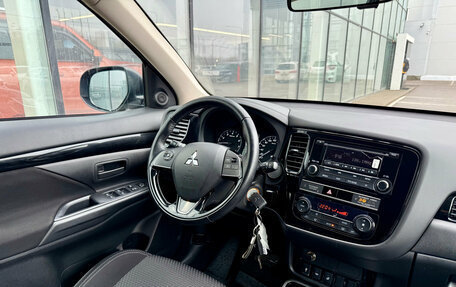 Mitsubishi Outlander III рестайлинг 3, 2019 год, 1 944 000 рублей, 7 фотография