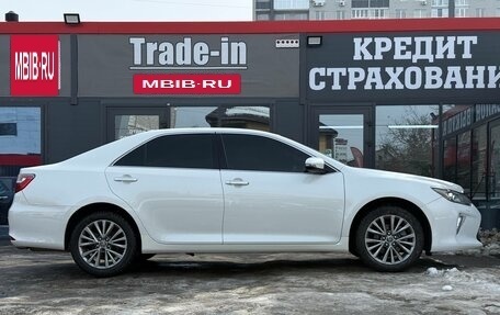 Toyota Camry, 2017 год, 2 100 000 рублей, 13 фотография