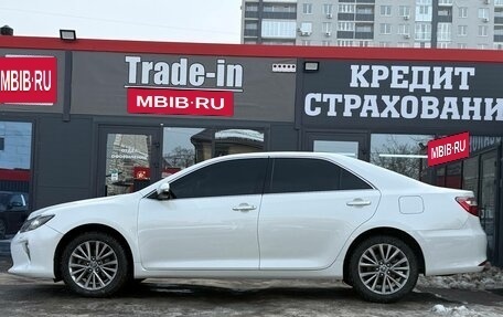 Toyota Camry, 2017 год, 2 100 000 рублей, 12 фотография