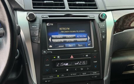 Toyota Camry, 2017 год, 2 100 000 рублей, 24 фотография