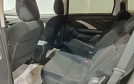 Mitsubishi Xpander, 2023 год, 2 650 000 рублей, 19 фотография