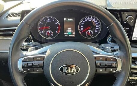 KIA K5, 2020 год, 2 300 000 рублей, 10 фотография