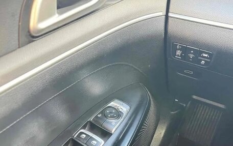 KIA K5, 2020 год, 2 300 000 рублей, 13 фотография