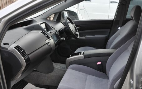 Toyota Prius, 2005 год, 520 000 рублей, 16 фотография