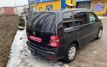 Volkswagen Touran III, 2007 год, 700 000 рублей, 4 фотография