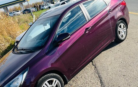 Hyundai Solaris II рестайлинг, 2011 год, 655 000 рублей, 19 фотография