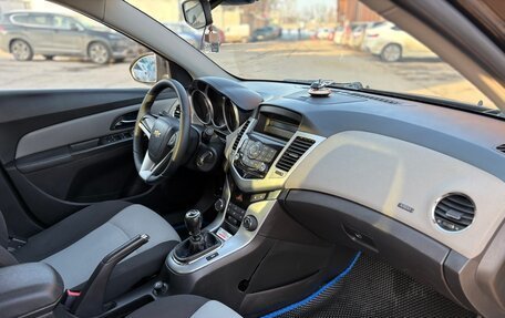Chevrolet Cruze II, 2012 год, 600 000 рублей, 23 фотография