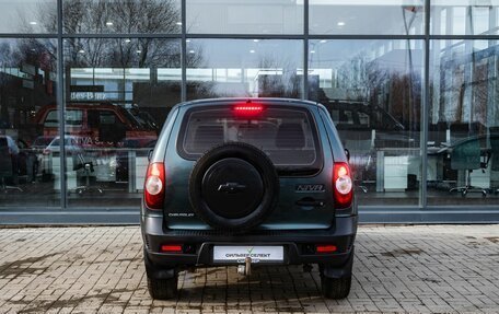 Chevrolet Niva I рестайлинг, 2015 год, 700 000 рублей, 4 фотография