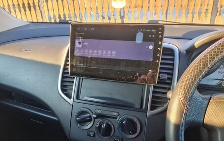Nissan Wingroad III, 2013 год, 870 000 рублей, 8 фотография