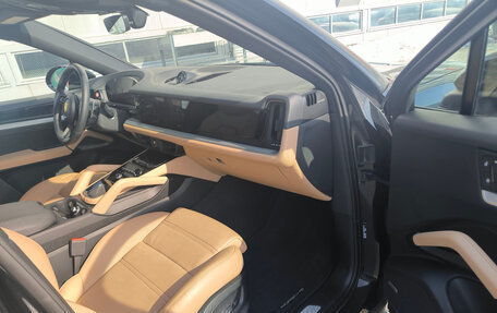 Porsche Cayenne III, 2024 год, 10 500 000 рублей, 13 фотография