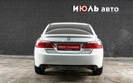 Honda Accord IX рестайлинг, 2013 год, 1 850 000 рублей, 5 фотография