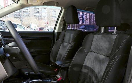 Mitsubishi Outlander III рестайлинг 3, 2018 год, 2 129 000 рублей, 14 фотография