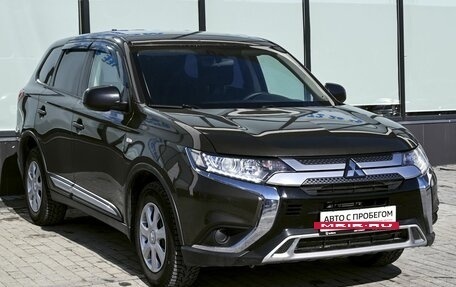 Mitsubishi Outlander III рестайлинг 3, 2018 год, 2 129 000 рублей, 7 фотография