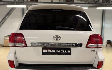 Toyota Land Cruiser 200, 2010 год, 2 699 000 рублей, 10 фотография