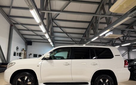 Toyota Land Cruiser 200, 2010 год, 2 699 000 рублей, 6 фотография