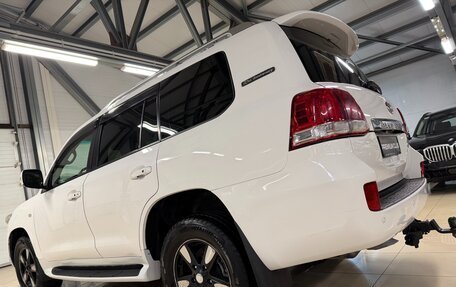 Toyota Land Cruiser 200, 2010 год, 2 699 000 рублей, 17 фотография