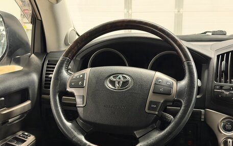 Toyota Land Cruiser 200, 2010 год, 2 699 000 рублей, 21 фотография