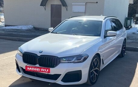 BMW 5 серия, 2020 год, 4 150 000 рублей, 2 фотография