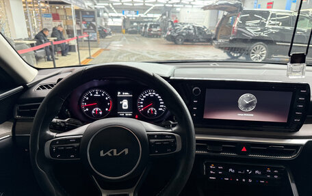 KIA K5, 2022 год, 3 000 000 рублей, 12 фотография