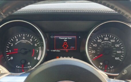 Ford Mustang VI рестайлинг, 2020 год, 3 500 000 рублей, 2 фотография