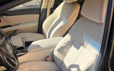 Toyota Camry, 2022 год, 4 400 000 рублей, 8 фотография