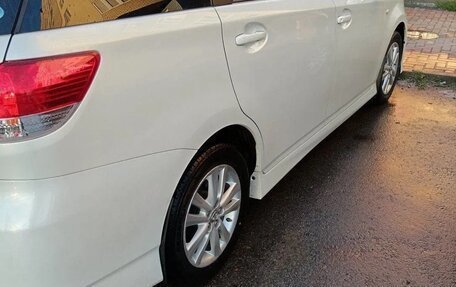 Toyota Wish II, 2011 год, 1 330 000 рублей, 4 фотография