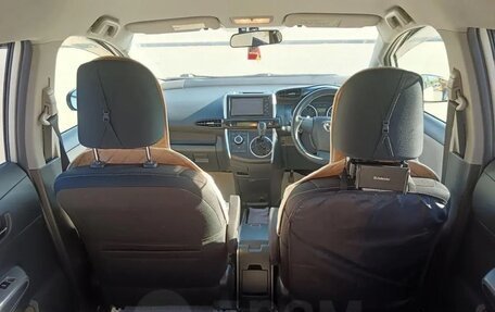 Toyota Wish II, 2011 год, 1 330 000 рублей, 10 фотография