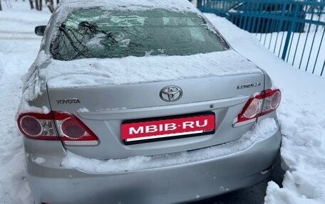 Toyota Corolla, 2011 год, 600 000 рублей, 3 фотография