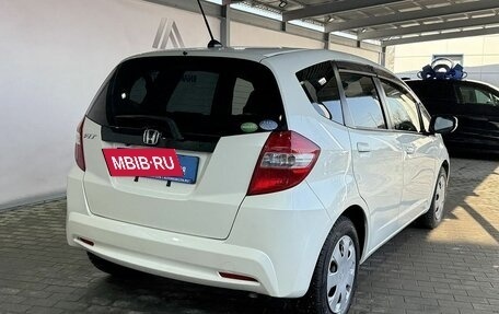 Honda Fit III, 2013 год, 699 000 рублей, 5 фотография