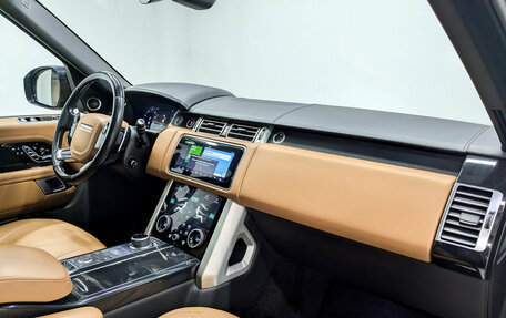 Land Rover Range Rover IV рестайлинг, 2019 год, 7 800 000 рублей, 11 фотография