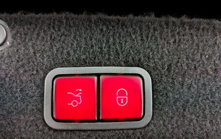 Mercedes-Benz S-Класс, 2015 год, 3 250 000 рублей, 28 фотография