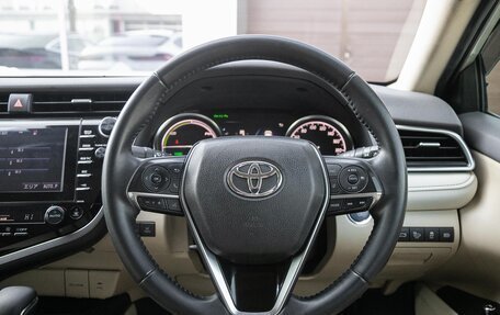 Toyota Camry, 2017 год, 2 198 000 рублей, 17 фотография