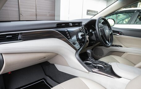 Toyota Camry, 2017 год, 2 198 000 рублей, 21 фотография