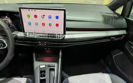 Volkswagen Golf VIII, 2025 год, 3 779 555 рублей, 10 фотография