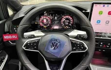 Volkswagen Golf VIII, 2025 год, 3 779 555 рублей, 2 фотография