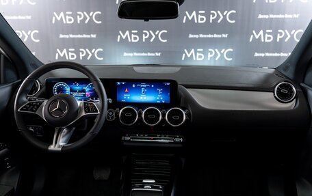 Mercedes-Benz GLA, 2025 год, 6 100 000 рублей, 15 фотография