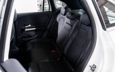 Mercedes-Benz GLA, 2025 год, 6 100 000 рублей, 17 фотография