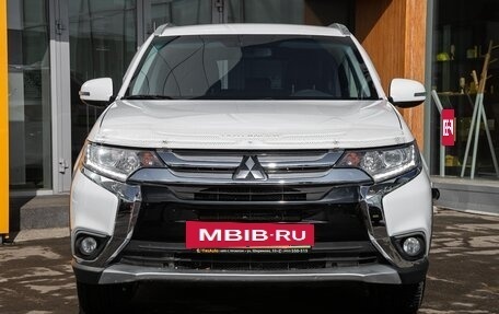Mitsubishi Outlander III рестайлинг 3, 2018 год, 1 948 000 рублей, 5 фотография