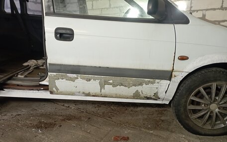 Mitsubishi Space Runner II, 1996 год, 80 000 рублей, 1 фотография