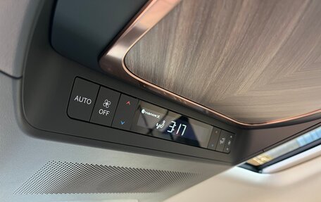 Lexus LM, 2024 год, 13 150 000 рублей, 31 фотография