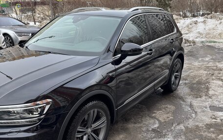 Volkswagen Tiguan II, 2019 год, 3 000 000 рублей, 6 фотография