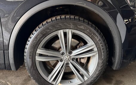 Volkswagen Tiguan II, 2019 год, 3 000 000 рублей, 13 фотография