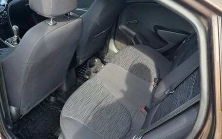 Hyundai Solaris II рестайлинг, 2015 год, 650 000 рублей, 6 фотография