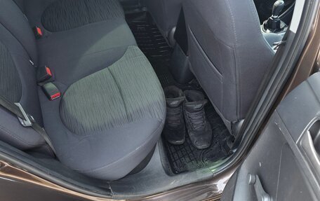 Hyundai Solaris II рестайлинг, 2015 год, 650 000 рублей, 7 фотография