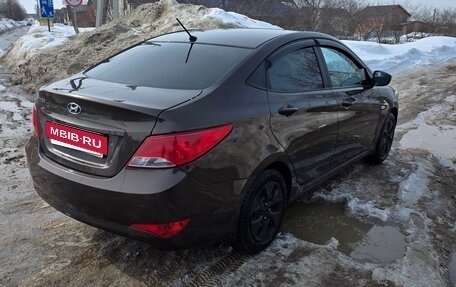 Hyundai Solaris II рестайлинг, 2015 год, 650 000 рублей, 3 фотография
