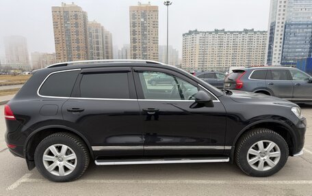 Volkswagen Touareg III, 2013 год, 2 100 000 рублей, 2 фотография