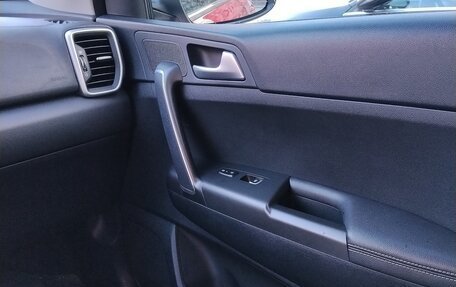 KIA Sportage IV рестайлинг, 2022 год, 2 900 000 рублей, 10 фотография