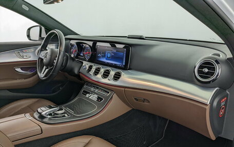 Mercedes-Benz E-Класс, 2020 год, 3 550 000 рублей, 11 фотография