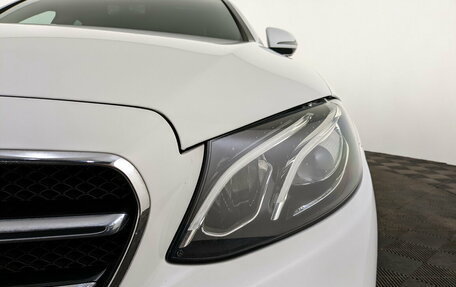 Mercedes-Benz E-Класс, 2020 год, 3 550 000 рублей, 18 фотография