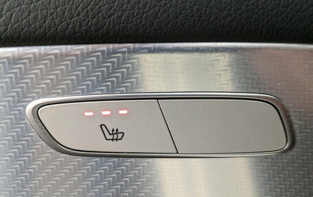 Mercedes-Benz E-Класс, 2020 год, 3 550 000 рублей, 30 фотография